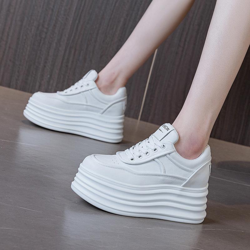 Модные 8 см Модные кроссовки на платформе Женские Весенне-осенние Удобные С круглым носком На шнуровке На толстой подошве Черные Белые Повседневные Спортивные туфли