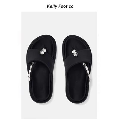 Мода Сандалии на толстой подошве Женские Летние Новые Сандалии-шлепанцы для пляжа на плоской подошве с зажимом для пальца со стразами Носимые и Универсальные Женские Сандалии