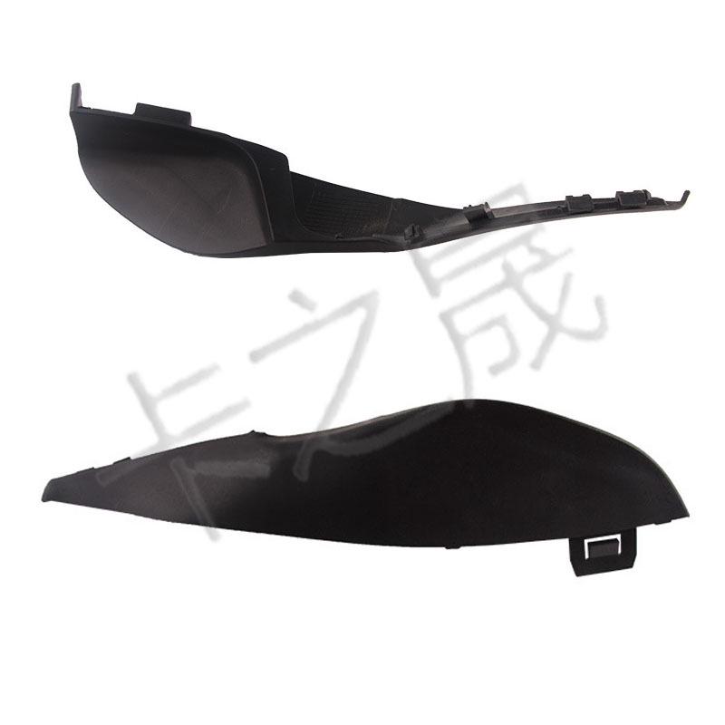 Volvo S80 Нижний треугольный дефлектор воды переднего лобового стекла