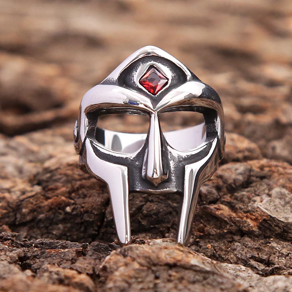 Панк Винтаж Нержавеющая сталь MF DOOM Маска Кольца с красным камнем Модные украшения на пальцы для мужчин и женщин Амулет для вечеринок Подарочные украшения