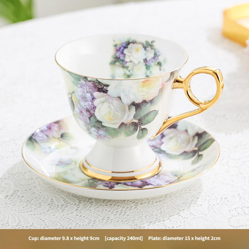 Кофейные чашки и тарелки из костяного фарфора, легкие роскошные черные чайные чашки и тарелки с позолоченной окантовкой на высоких ножках