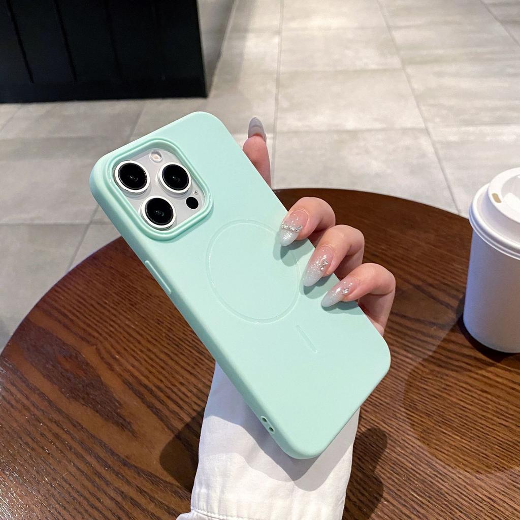 Подходит для iPhone17 ProMax Тонкое кольцо Магнитная адсорбция Чехол для телефона Матовый Apple 16 Силиконовый Противоударный 15 Защитный чехол