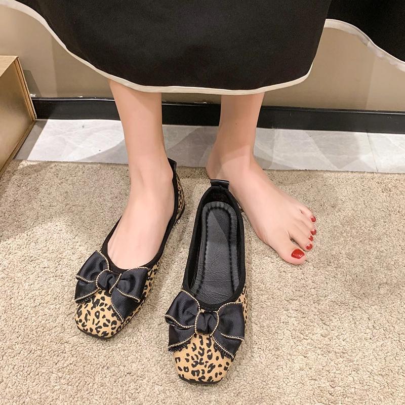 Fashion 2024 Autumn New Square Toe Bow Tie Flat Casual Shoes Women Fashion Leopard Designer Soft Sole Loafers Female Slip On Lazy Shoes