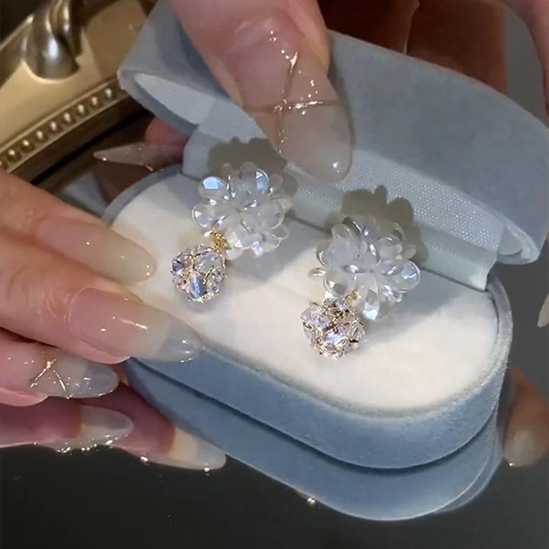 Premium Pearl Flower Fringed Earrings 2025 Light Luxury Gentle Temperament Earrings Niche Personality Earrings Women