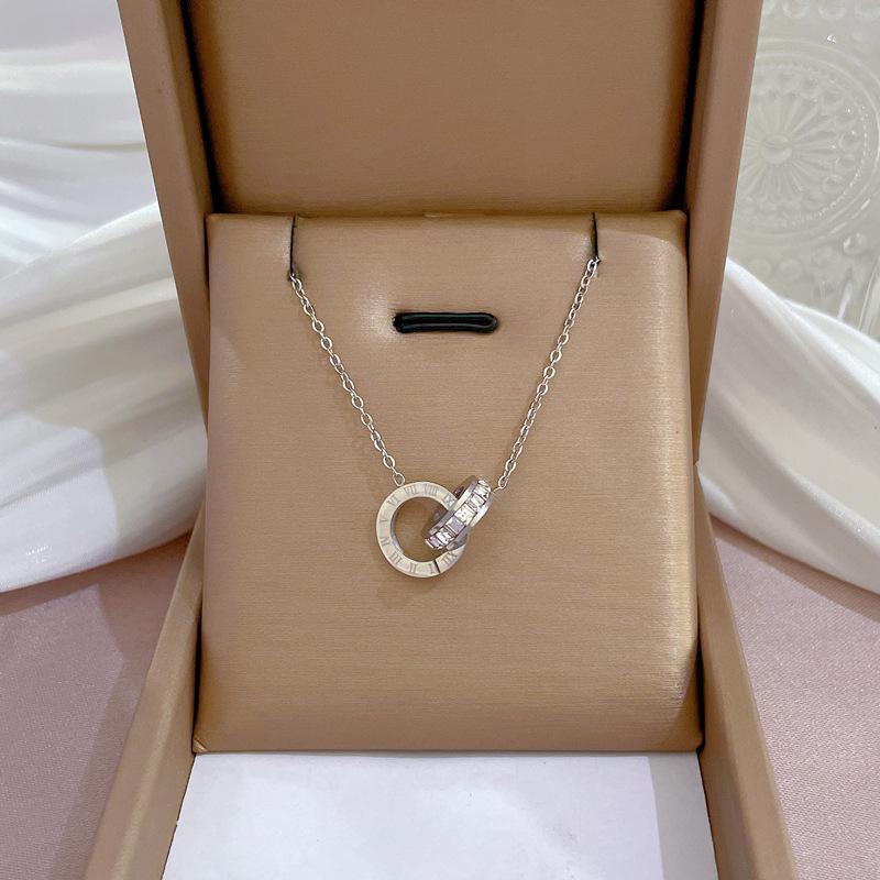 Fashion Retro Women's Necklace Temperament Micro Diamond Necklace Exquisite Collar Chain Accessories