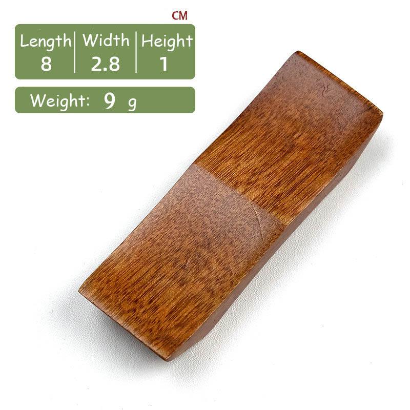 Полка для хранения в отеле. Держатель для палочек для еды. Полка для деревянных палочек для еды. Украшение кухни. Посуда для ресторана.