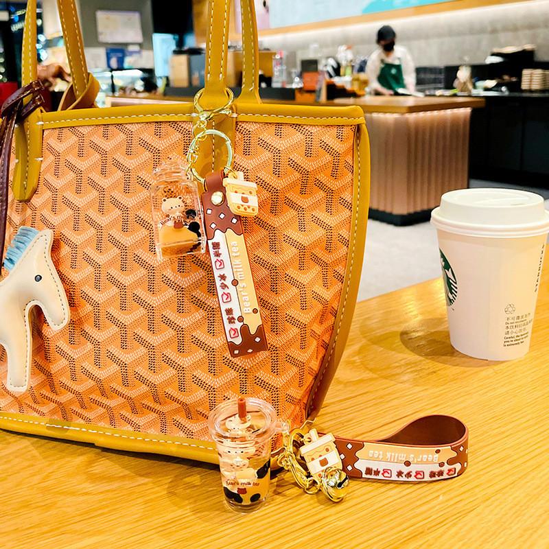 Stylish Acrylic Bear Keychain With Liquid Floating Milk Tea Design For Gifts