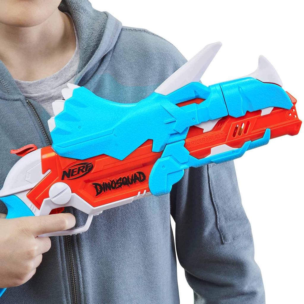 Hasbro Nerf Dino Squad Tricera Blast 12 официальных дротиков Nerf Elite в комплекте 3 открывающихся дротика, заряженных для хранения дротиков, дизайн трицератопса-динозавра F0803