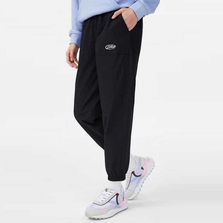 Li Ning Sports Trend Series однотонные свободные повседневные спортивные длинные брюки женские плавки черного цвета AYKS028-1