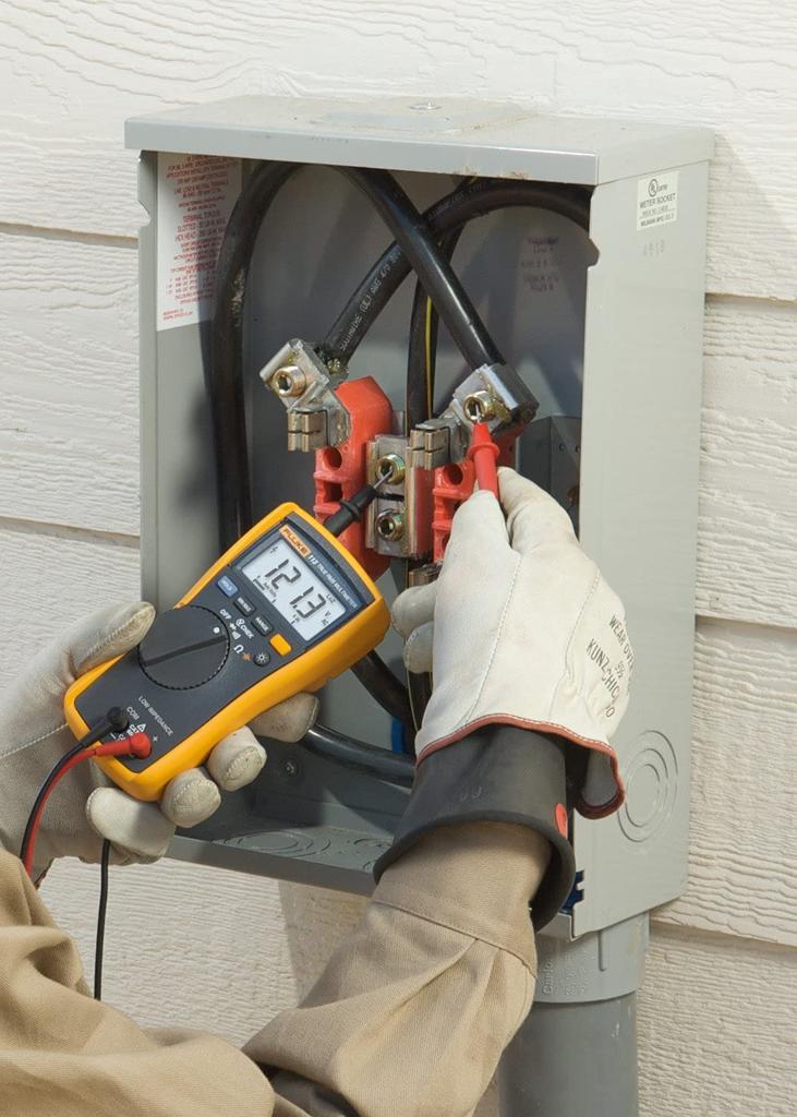 Fluke Цифровой мультиметр [] 113/APAC