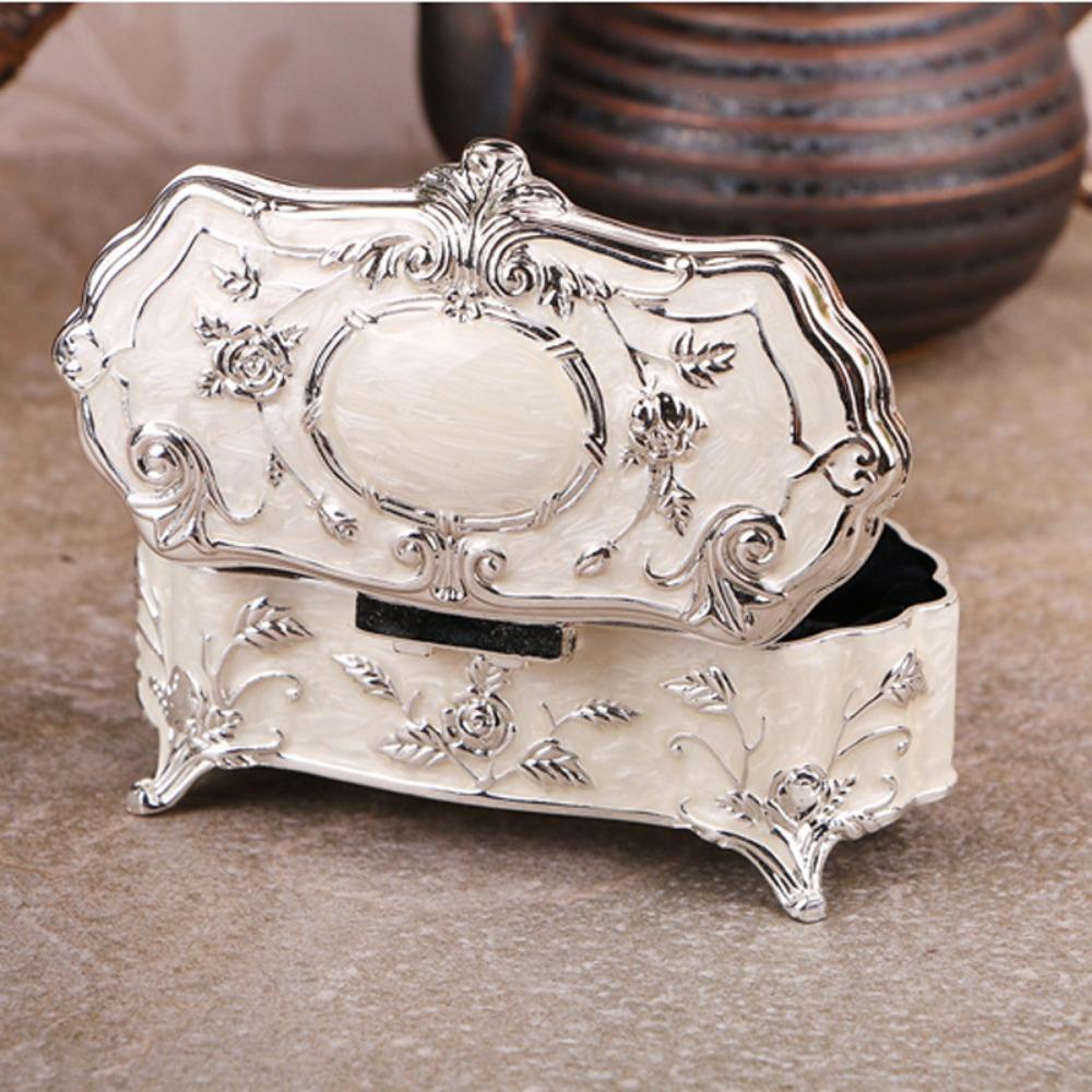1 шт., винтажная овальная металлическая шкатулка для драгоценностей с пряжкой-маленькая посеребренная коробка из цинкового сплава, креативная коробка для хранения ювелирных изделий в стиле ретро