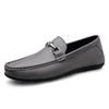 Модный бренд Летние лоферы Горячая распродажа Мокасины Высококачественная натуральная кожа Мужская обувь Легкие мокасины для вождения Обувь слипоны