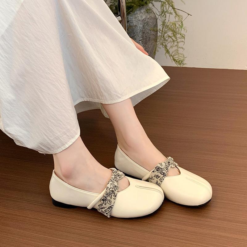 2025 Spring and Summer New Ballet Single Shoes Women's Shallow Mouth Flat Shoes Gentle Evening New Chinese Mary Jane Shoes
