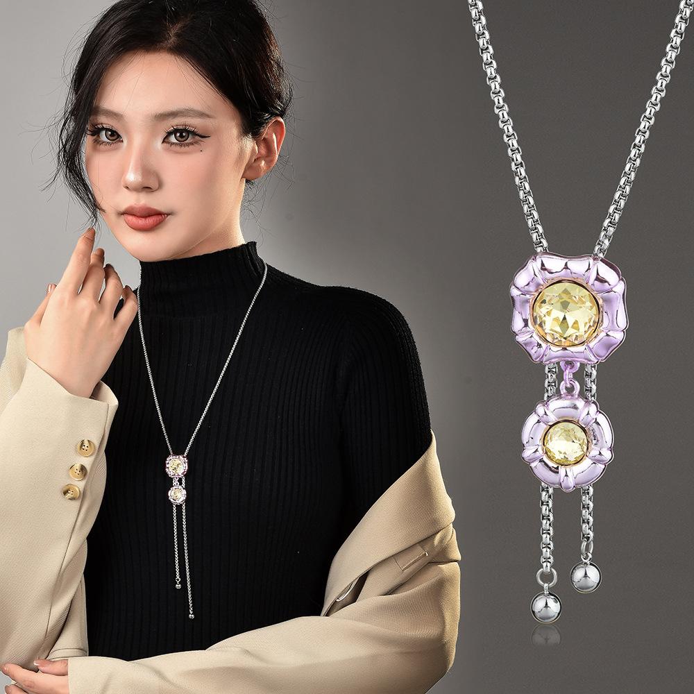 Серия Dopamine Color Stretch Длинное ожерелье Женское Revable Цветочное ожерелье с подвеской Модное хрустальное ожерелье с жемчугом Роскошное длинное ожерелье Цепи для свитера