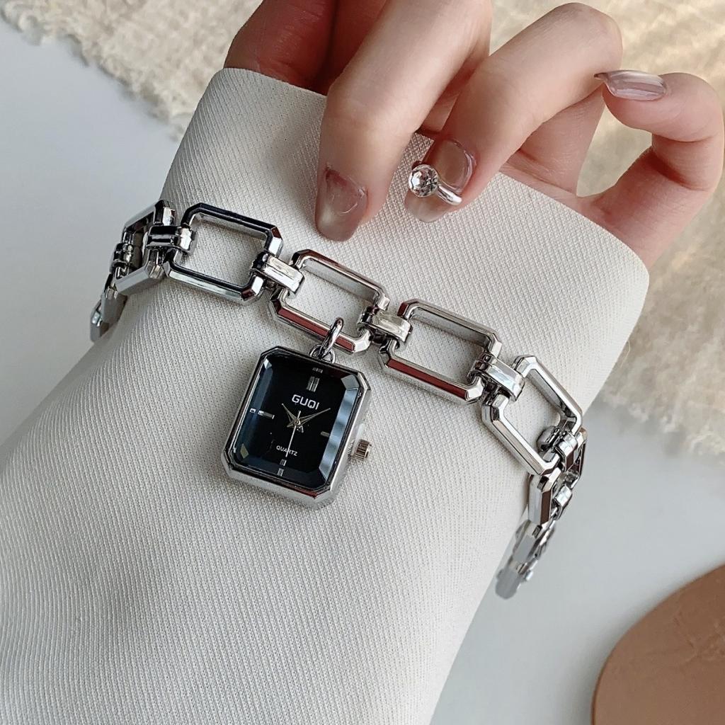 Часы-кулон в стиле Сяосянфэн, женские квадратные часы-браслет с кулоном, нишевый дизайн, квадратные часы с высоким темпераментом