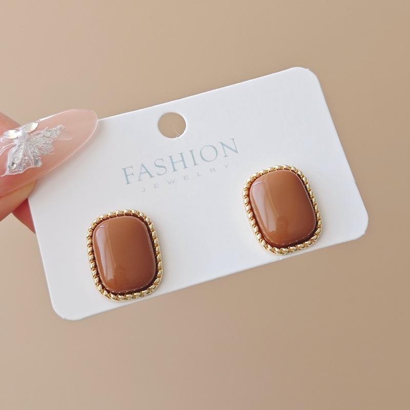 Geometric Pattern Retro Coffee Color Square Stud Earrings for Women Wedding Jewelry Boucles D'oreilles Valentine's Day Gift