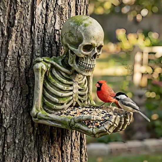 Кормушка для птиц Сасквотч Смола Скульптура Сасквотча Уличная кормушка Скелет Декоративная кормушка для птиц для дерева Двор Садовое искусство Декор