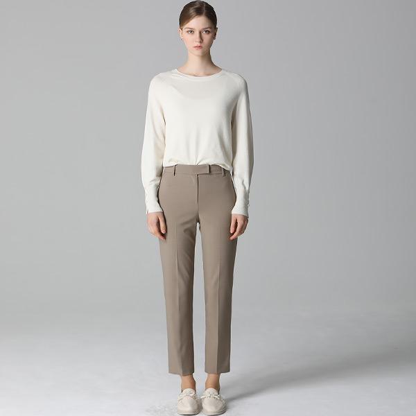  She S miSS  baSic Straight SlackS  Taxi Price  158 000 Won 