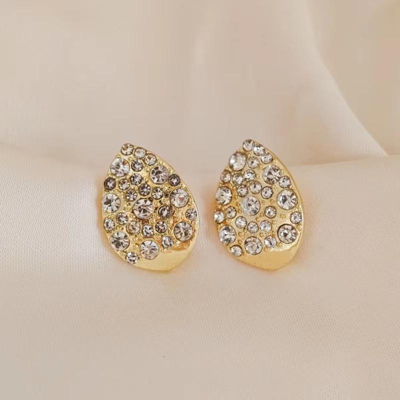 Новые серьги-гвоздики в форме капли воды из сплава со стразами для женщин, простые украшения для ушей