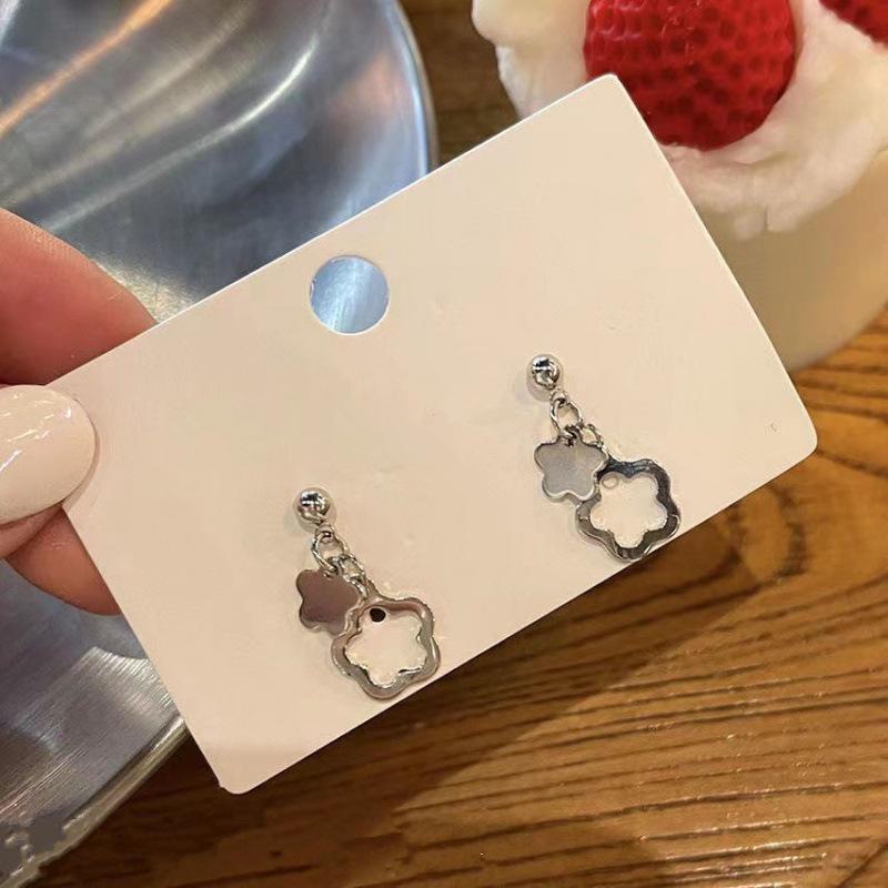 Серебряные серьги-иглочки для женщин — тренд лета 2025 года, высококлассный дизайн, легкая роскошь