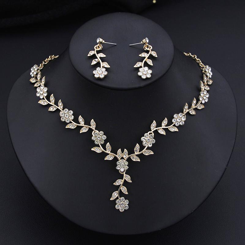 Fashion Pendants Necklace Earrings Sets for Women Flower Jewelry Set Bridal Wedding Choker Necklace Set Accessories