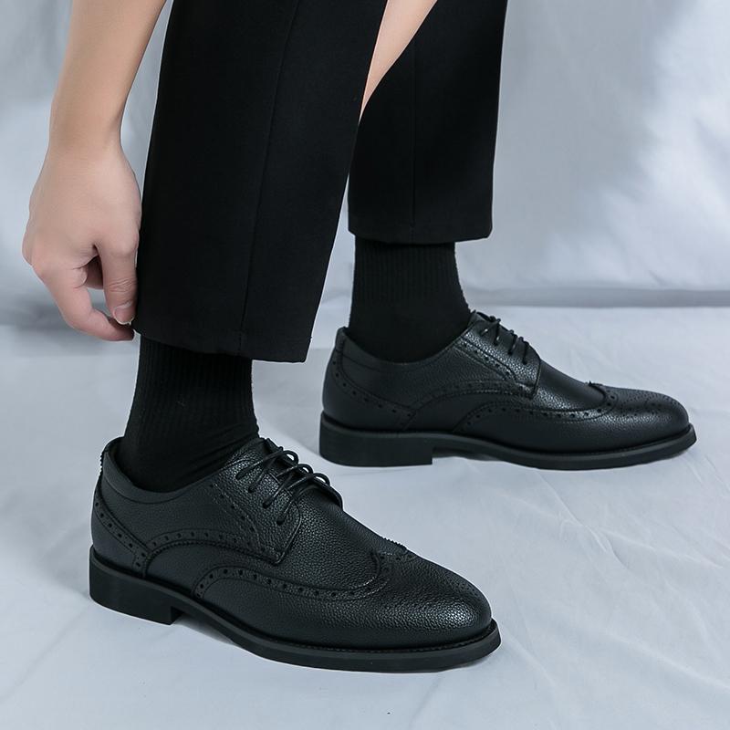 Fashion British Style Luxury Designer Shoe Non Slip Office Flats Men Casual Lether Shoes Breathable Male Formal Dress Oxfords Work Shoes