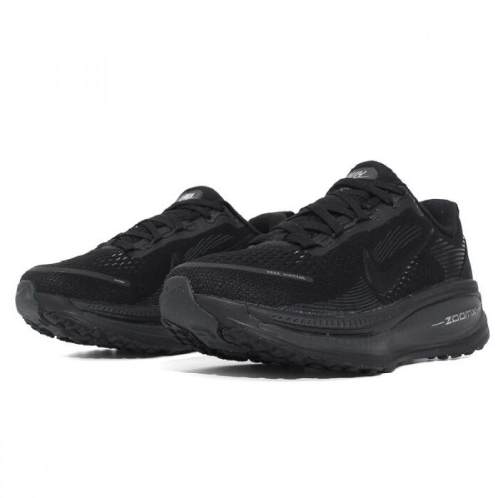 Nike Женские кроссовки для бега Bomero 18