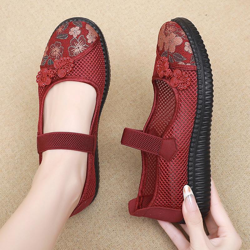 Нескользящая обувь Old Beijing с мягкой подошвой для женщин среднего и пожилого возраста