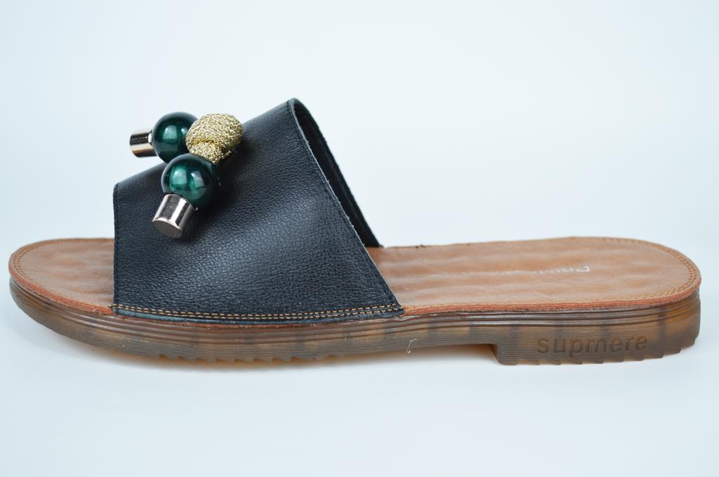 Шлепанцы с шариками Prima d'Arte 27062 36 Черные кожа