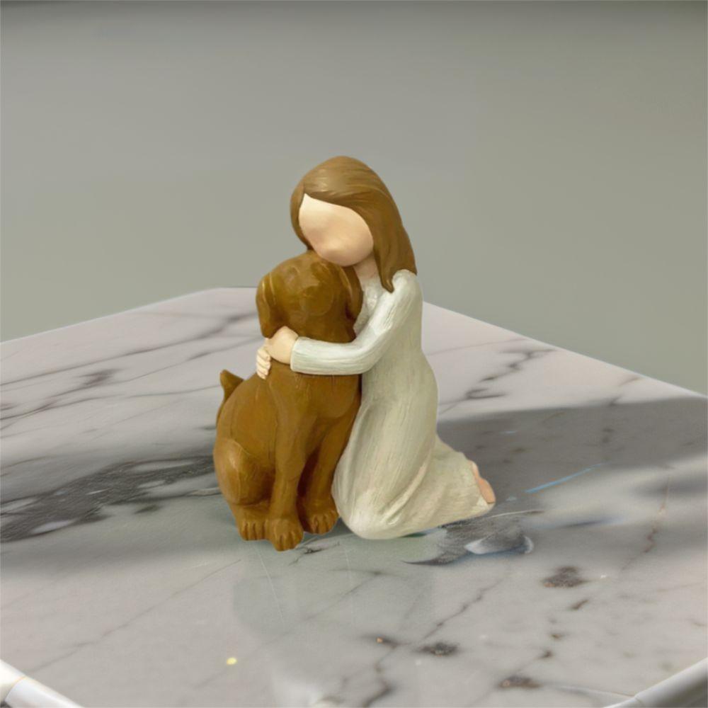 Полимерная фигурка любителя собак, милая миниатюрная скульптура, девушка, держащая статуэтку собаки, автомобиль