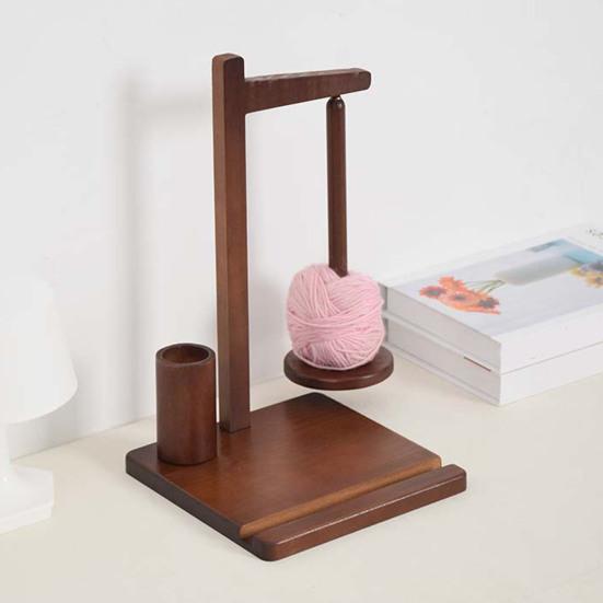 Деревянная стойка для катушек с пряжей и устойчивым основанием. Гладкие края без заусенцев. Универсальная стойка для распределителя клубков пряжи. Стойка для катушек с пряжей.