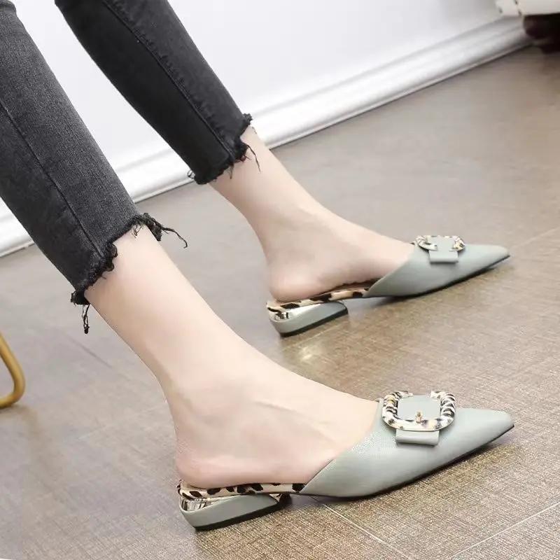 Модные женские тапочки и женские сандалии на низком каблуке, обувь на плоской подошве, мюли и шлепанцы нового стиля, оригинальная летняя распродажа, удобные, элегантные, оптом