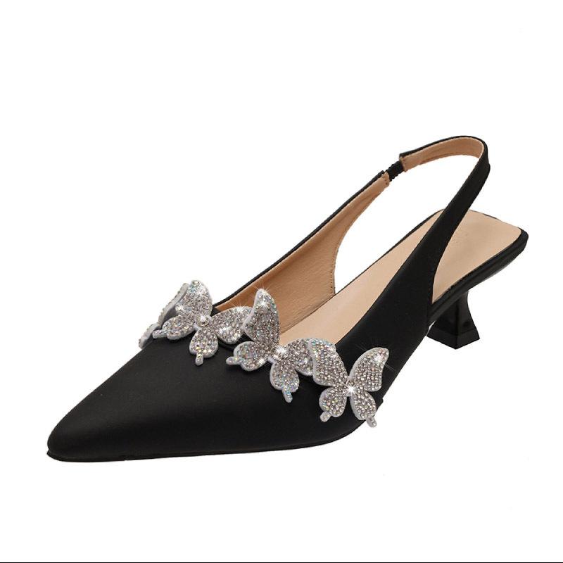 Французские высококачественные красивые модные сандалии женская одежда 2025 новая корейская версия с юбкой кристальные пустые туфли