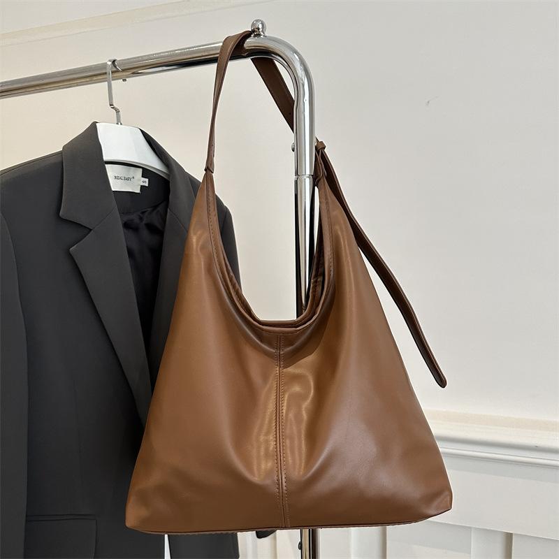 Large-capacity Commuting New Winter Popular 2025 Solid Color Simple Texture Casual Shoulder Underarm Tote Bag Women