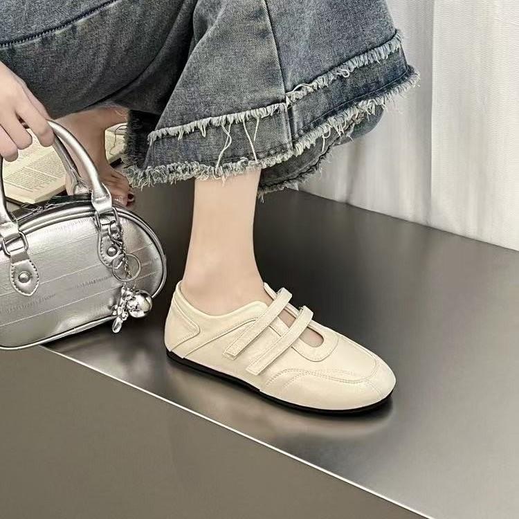 Fashion Vintage French Woman Shoe Spring New Round Flat Shoes Fashion Mary Jane Shoes Versatile Women Casual Shoes Anti Slip Ballet Shoe