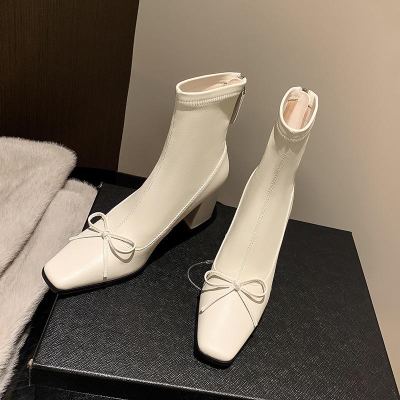 Белые короткие женские ботинки на весну и осень, одинарные ботинки с квадратным носком и бантом, корейские маленькие босоножки на высоком каблуке, эластичные тонкие ботинки