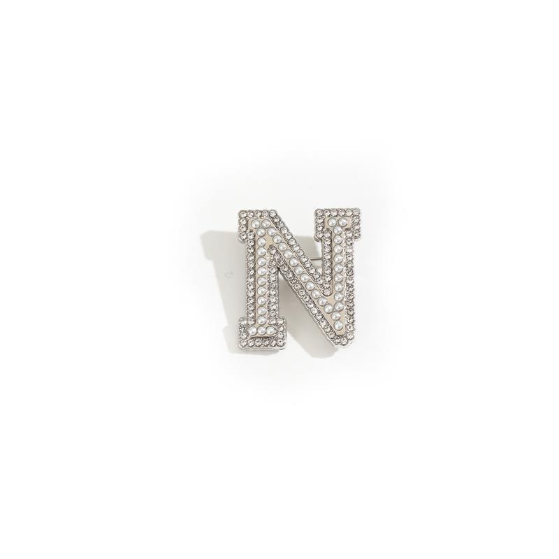 Crystal Rhinestone Pearl A-Z 26 Letters Brooch Women English Alphabet Brooch Pin Corsage Collar Jewelry Clothes Bag Decor Gifts