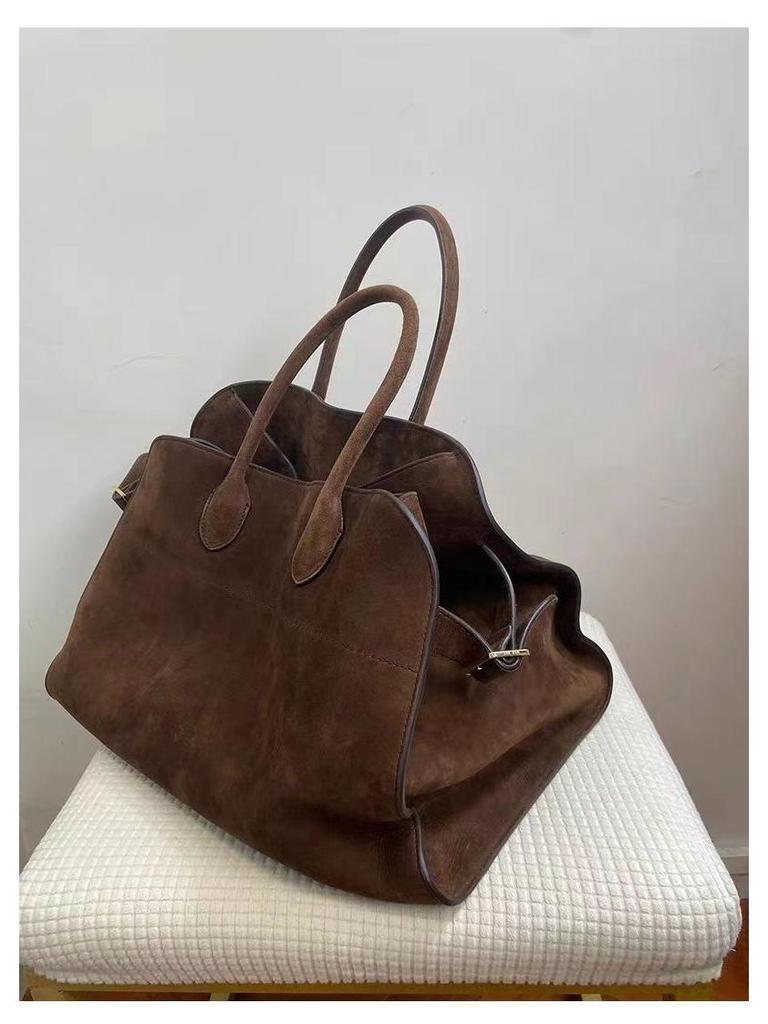 2023 High-End Retro Commuter Tote Bag for Women - Large Capacity, Autumn/Winter Design