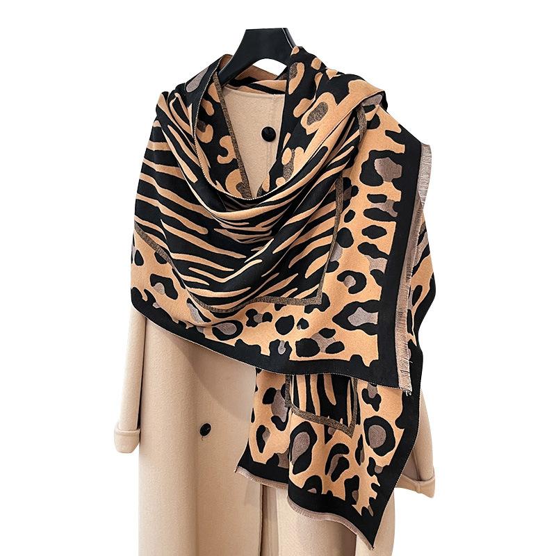 Autumn And Winter Leopard Print Wild Fashion Warm Scarf Unique Personality Sweet Cool Wind Women Air Conditioner Shawl Scarf