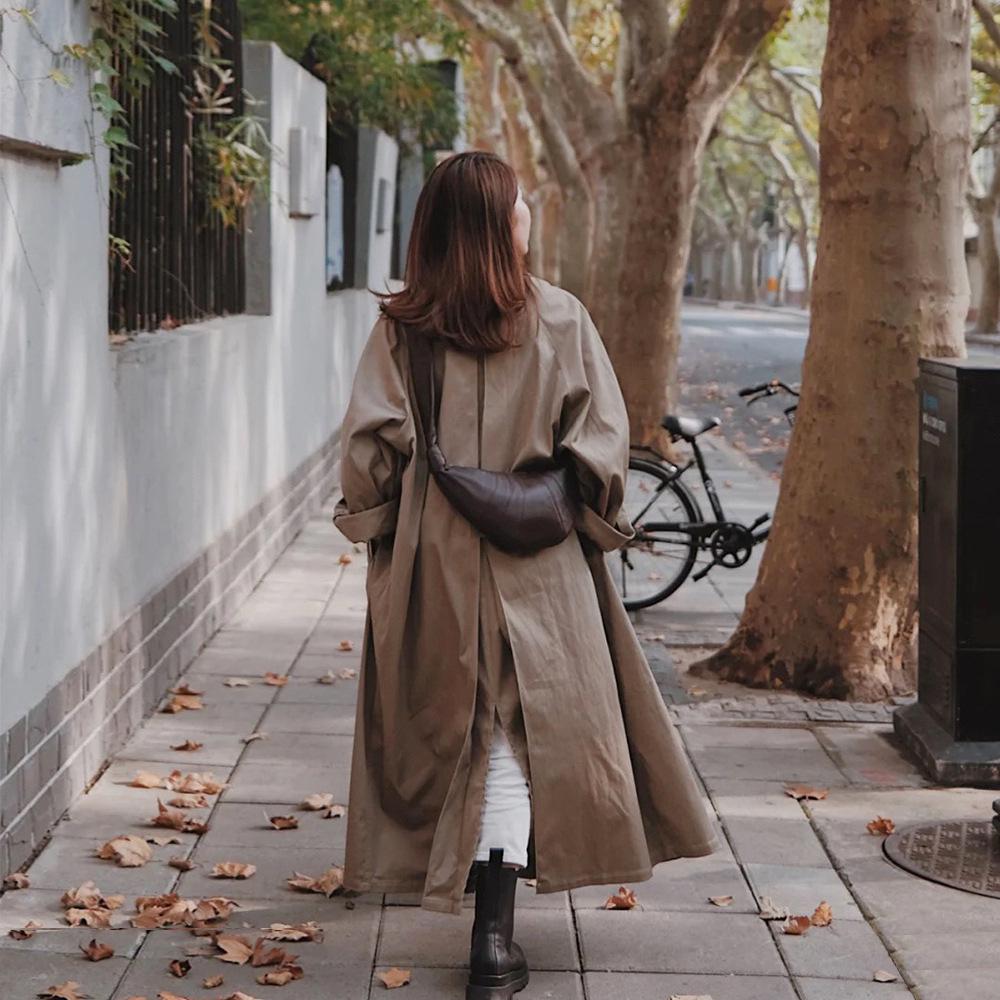 Women's Genuine Leather Croissant Messenger Bag - Elegant High-End Commuting and Casual Bag