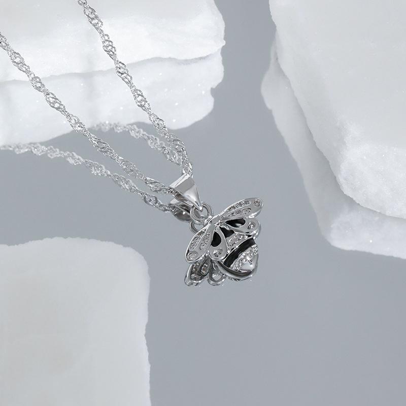 Оригинальный дизайн ожерелья с подвеской своими руками, богемный свет, роскошная сотовая цепочка с волнами на воде, нишевый дизайн, ожерелье с маленькой пчелой