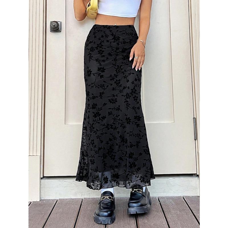 Women's Body-hugging Fishtail Skirt A Fashionable and Sexy Printed Skirt for Spring and Summer