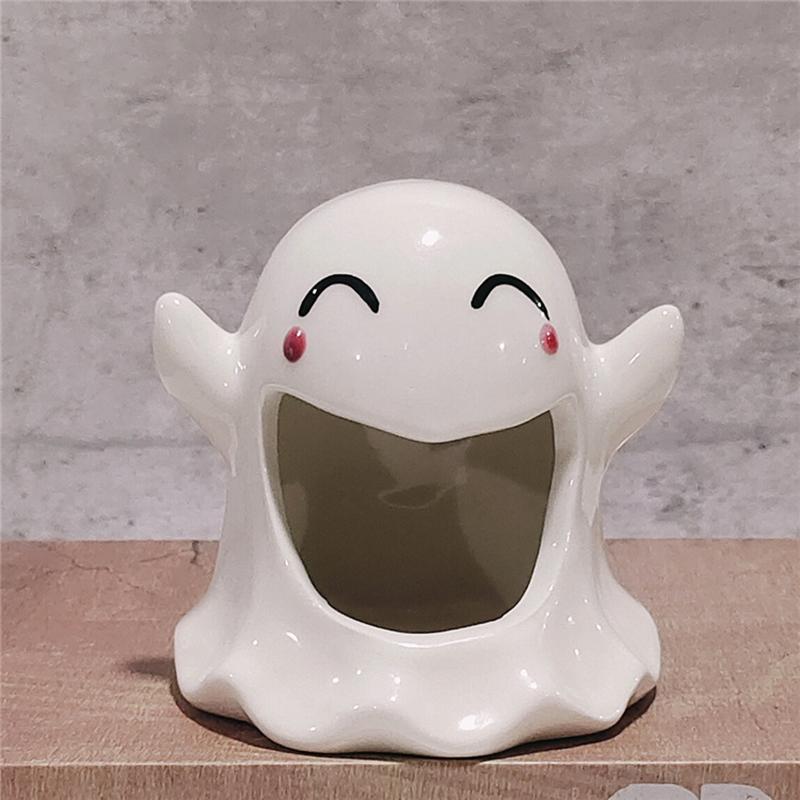 Cute Ghosts Candle Holder Ceramic Ashtray Candlestick Ornaments Hand-made Candle Holder Halloween Festival Seasonal Decoration