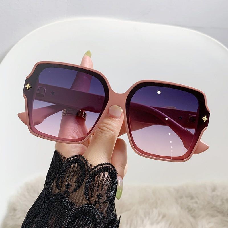 Vintage Women's Sunglasses for Female Retro Square Sunglasses Shades