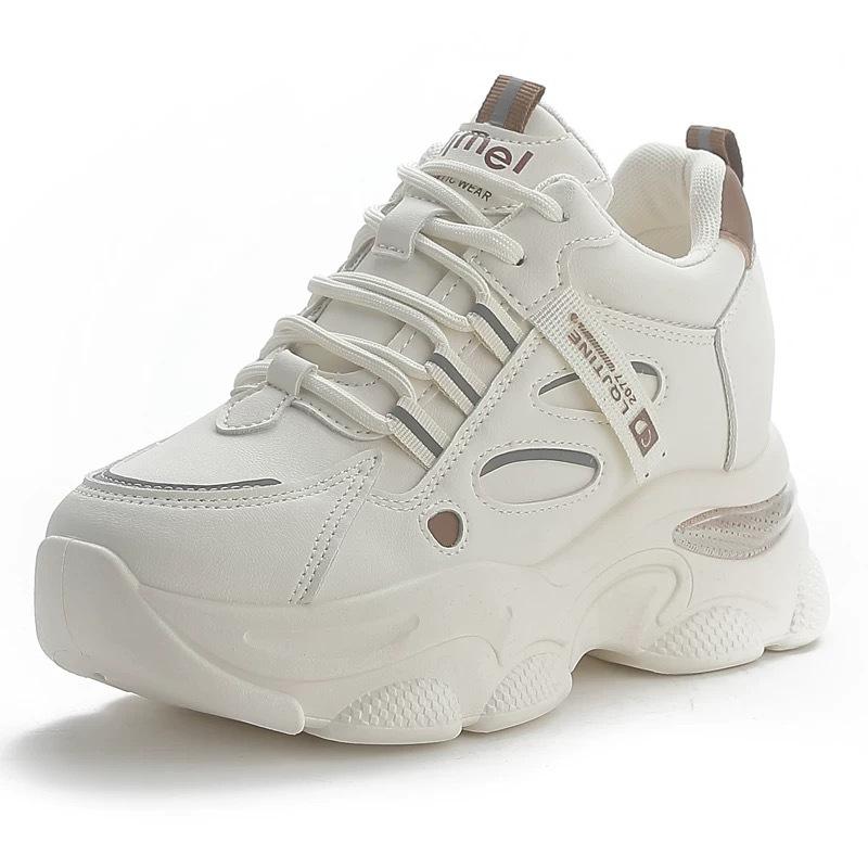 Обувь женская осенне-зимняя модная и универсальная модная обувь для папы с увеличенной внутренней высотой 2024 года, легкая спортивная обувь с супер мягкой подошвой