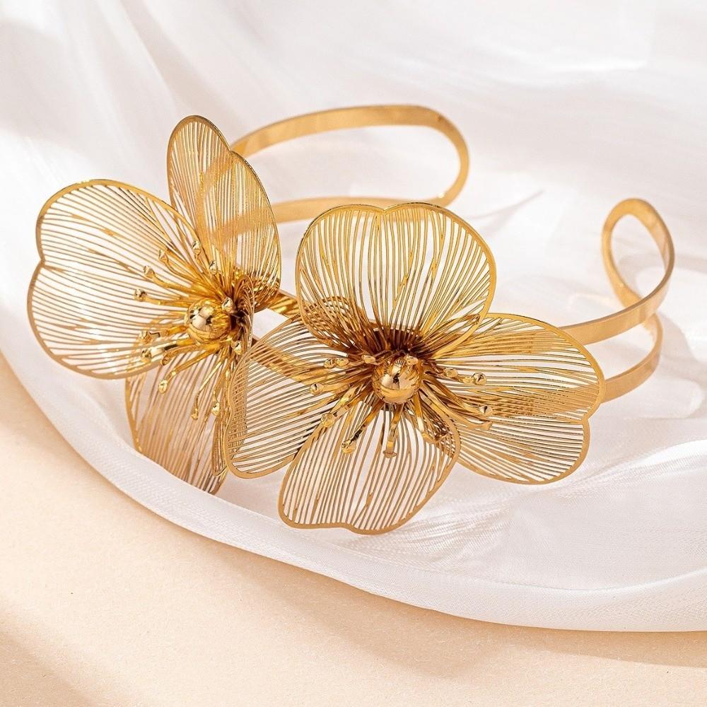 Vintage Metal Brushed Bangle Elegant Open Floral Arm Cuff Bohemian Hollowed Flower Bracelet Women
