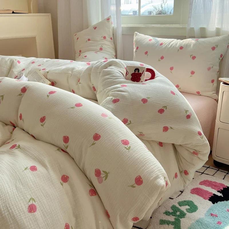 Cute Strawberry And Rabbit Duvet Cover Set Washed Cotton Linen Feel Super Soft Comfortable Chic 4Pcs Home Decor Bedding Set