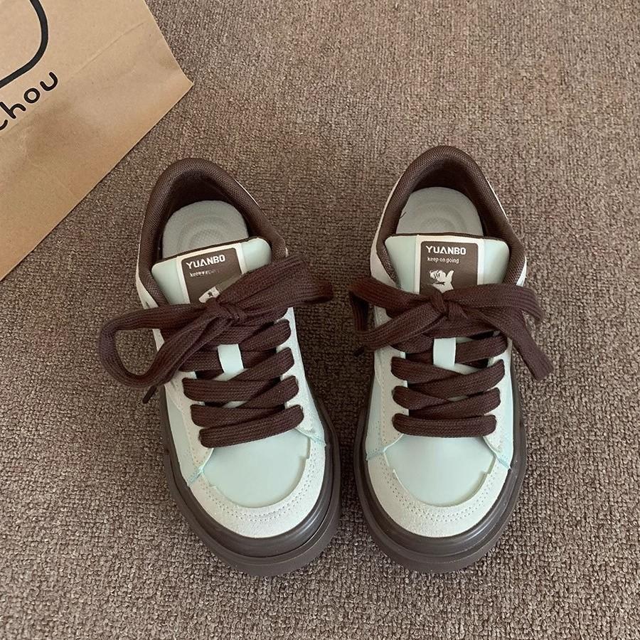 2025 новая корейская версия нишевых студенческих кроссовок модная ретро повседневная обувь популярная универсальная женская белая обувь модная обувь