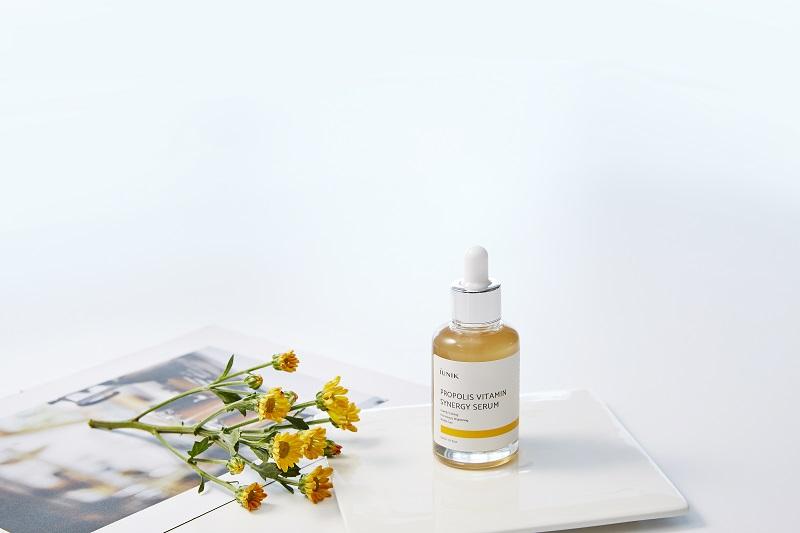 iUNIK Propolis Vitamin Synergy Serum, 50ml - Wielofunkcyjne serum do twarzy