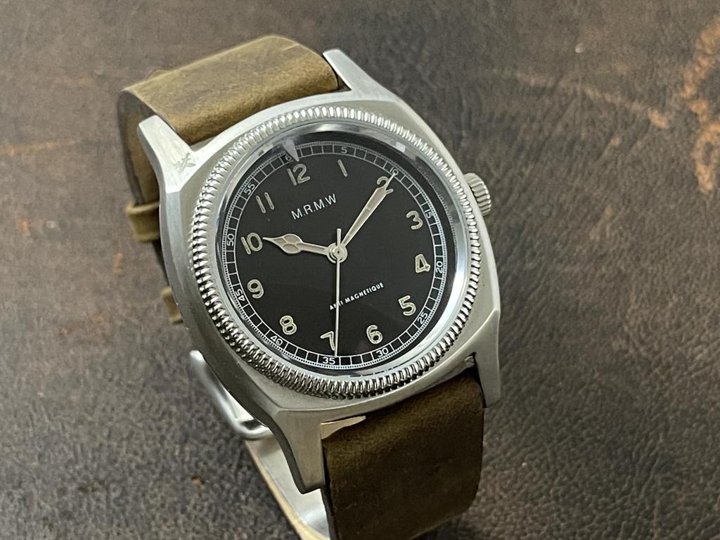 Военные часы Majetek big Turtle 3hands Majetek Big Turtle 3hands Коричневый ремешок из натуральной кожи Crazy Horse [MRMW] Мужские